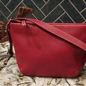 Elegant Red Leather Shoulder Bag